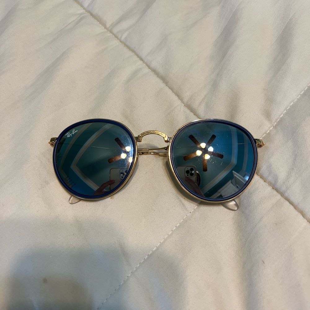 Ray Ban Sunglasses - Foldable with blue lining